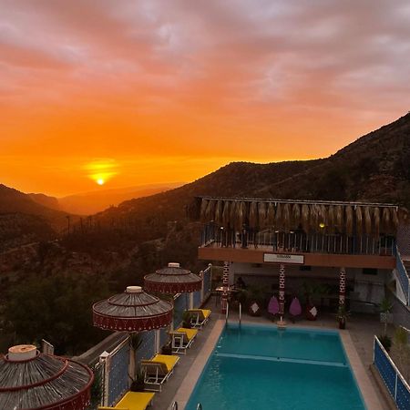 Auberge Les Montagnes Du Paradis Tagherat Anekrim المظهر الخارجي الصورة