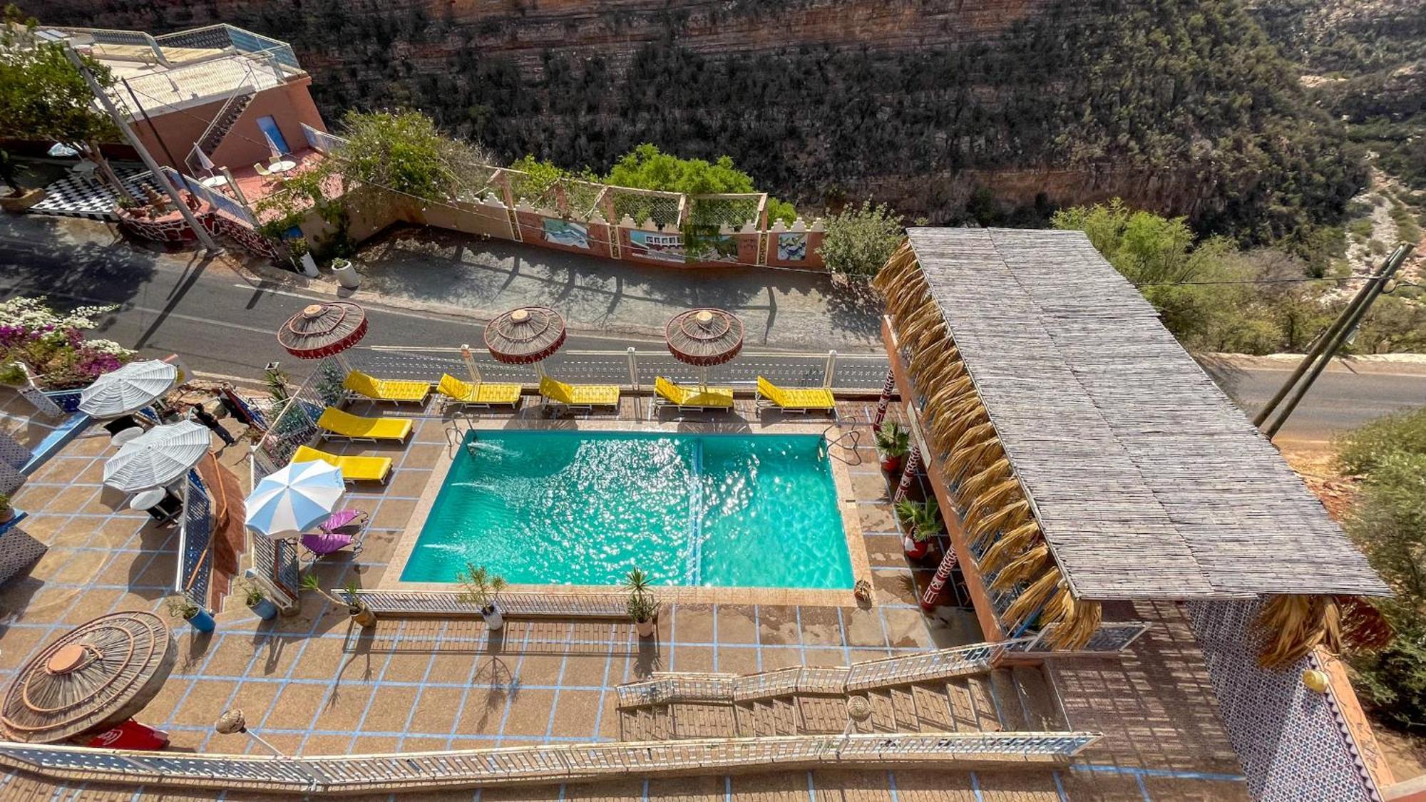 Auberge Les Montagnes Du Paradis Tagherat Anekrim المظهر الخارجي الصورة