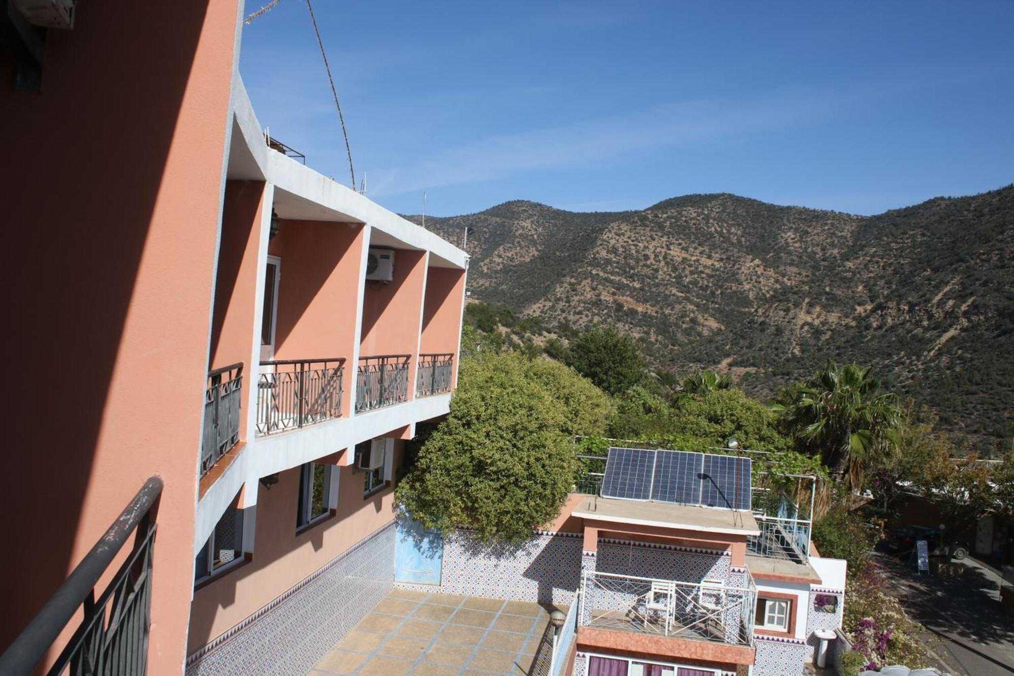 Auberge Les Montagnes Du Paradis Tagherat Anekrim المظهر الخارجي الصورة